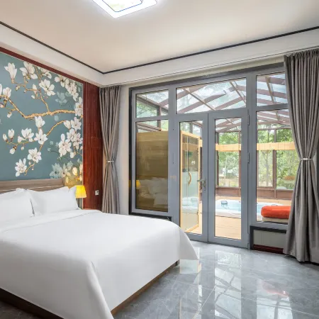Floral Hotel· Zhangqiu Yiran Resort Hotel(Baimaiquan Ancient City Branch)