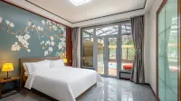 Floral Hotel· Zhangqiu Yiran Resort Hotel(Baimaiquan Ancient City Branch)