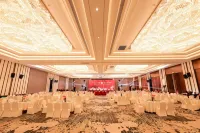 Ningbo Oriental New Century Grand Hotel (Yongzhou Ave Subway Stn, Ningbo Lishe Airport Branch) - Nouto- ja jättöpalvelut