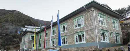 Mountain Lodges of Nepal - Namche Отели в г. Солукхумбу