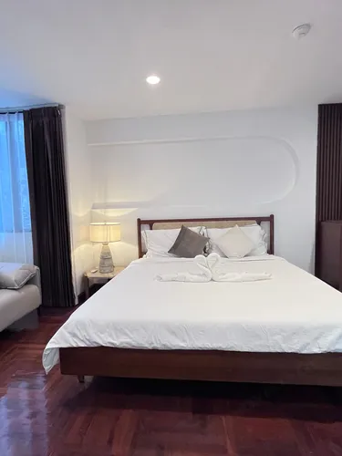 รูปภาพของบ้านที่มีสี่ห้องนอนในตัวเมืองรวม