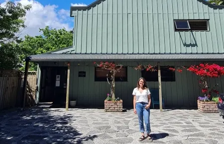 Bow Street Accommodation Отели в г. Раглан