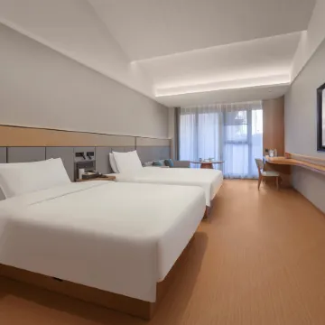 JI Hotel (Chizhou Qingyang Jiuhuashan Transfer Center)