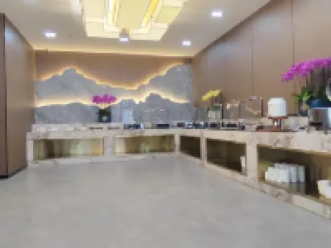 Chengwu Chenghu Grand Hotel Hotels in Chengwu