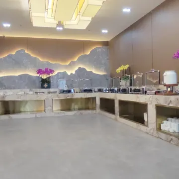 Chengwu  Chenghu  Grand  Hotel