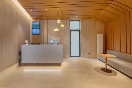 Dong Ao Xinhui Seaview Hotel Отели рядом с достопримечательностью «Dong Ao Island»