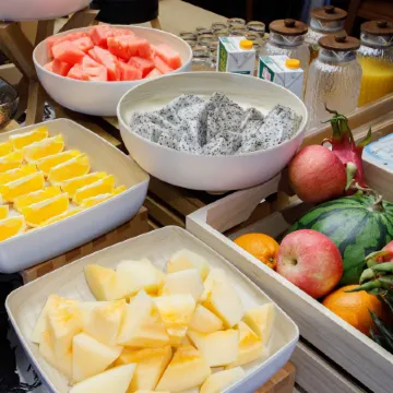 H Crystal Hotel (Gaoping Sanguan Center Yandi Park)