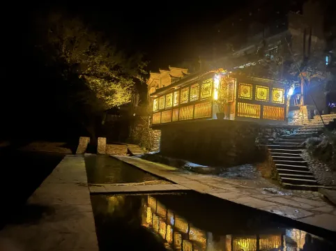 Riverside Warm Hostel