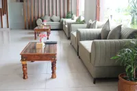 Galaxy Garden Resort Hotels in Chitwan