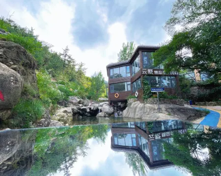 Yunshu Homestay Hotels in Mengyin