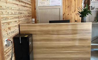Zhuyun Mountain Residence Homestay (Rongjiang Dali Dong Village)