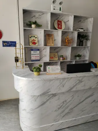 Huawen Hotel Отели рядом с достопримечательностью «Lufeng Dinosaur Fossil Site»