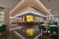 Chengdu Pujiang Fangcaodi Hotel