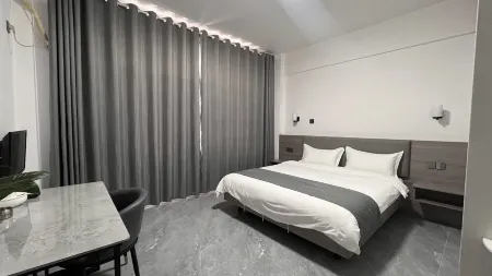 Shiguang Homestay Отели в г. Пинхэ