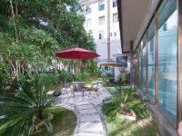 Vienna Hotel (Xishuangbanna Mengla Center Road Branch)