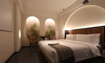 SacredBreeze Hote