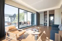 Cuiping Lake Xishan Academy Hotels near Weizhen Heshancheng