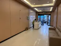 Siji Yun Hotel (Zhoukou Wuyi Square)