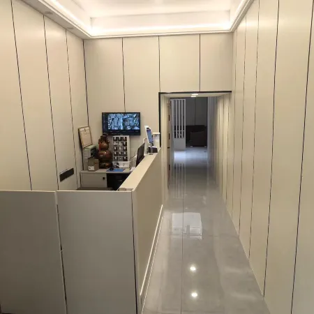 Lianju Apartment Отели в г. Илян