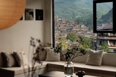 Xijiang Qianhu Miao Village Mijian Mountain Homestay