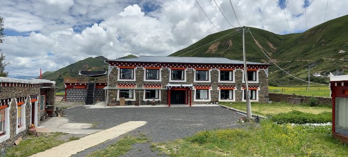 Daofu Sari Homestay Hoteles en Dawu