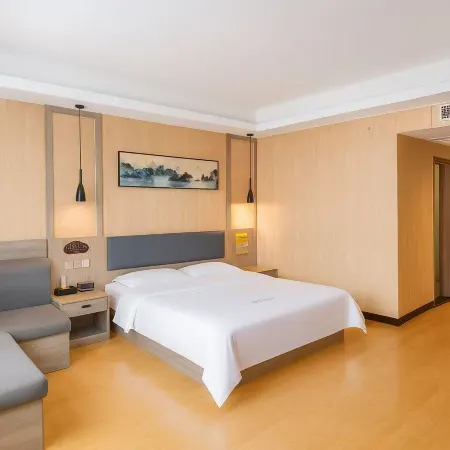 Huarong Jinghao Hotel