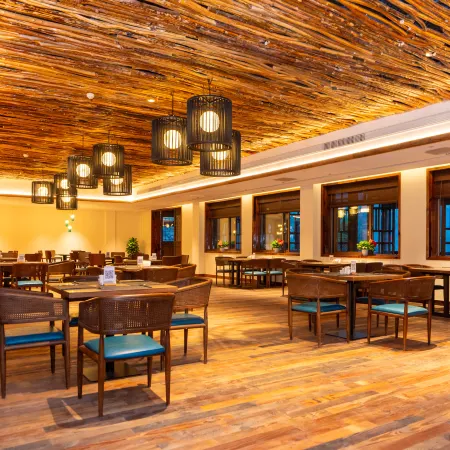 Dongqian White Horse Hotel, Wujiang Village