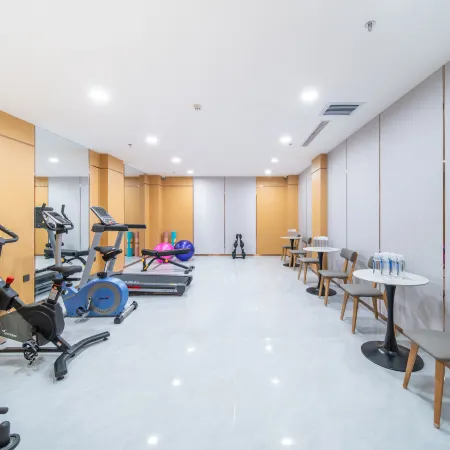 Binjiang Peninsula Hotel (Yili Yining International Airport)
