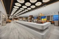 Hotel Rispace Zhaosu(Tianma International tourism culture square branch)