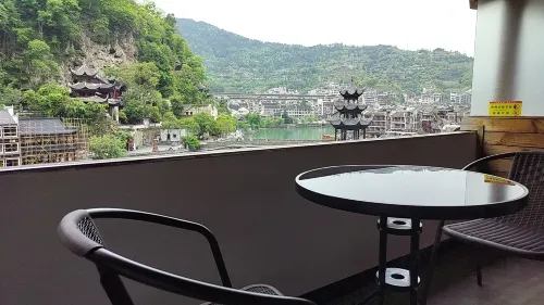 Mengyuhua Inn - Bãi đậu xe