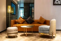 Home Inn Rui Bai Yun Hotel (She County Huizhou Ancient City Zhixin Square Branch - 2 stelle