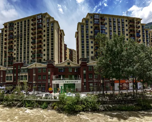 Kangding Liwan Yabuda Hotel Hotels in Kangding