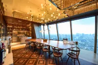 Grand Hyatt Manila Hotels in Taguig