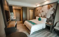 Sanhe Resort Hotel - parking