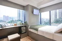 Urbanwood Ap Lei Chau Hotels near The Pulse