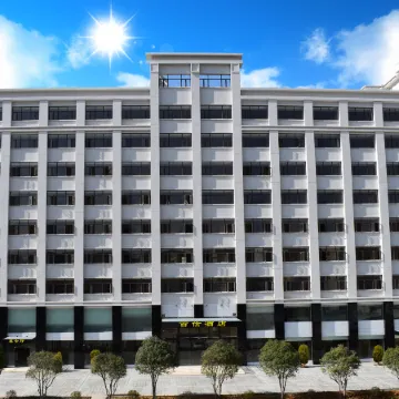 Lechang Baixin Hotel