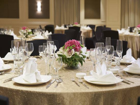 Orchard Rendezvous Hotel By Far East Hospitality Staycation Approved Reviews For 4 Star Hotels In Singapore Trip Com