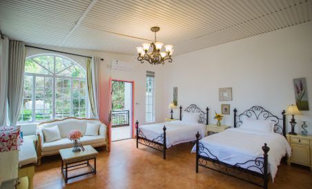 Alpine Lodge and Cafe - Housity