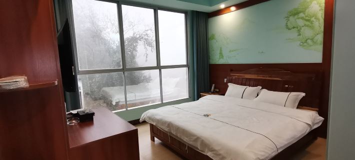 Tianlushan Hotel Hotels in Tian'e