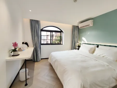 Yuejing Yazhu Homestay (Xiamen Gulangyu Riguangyan Shop)