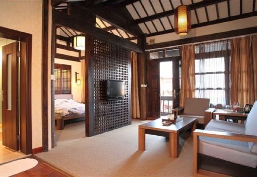 丽江后湾假日美宿客栈 Hotel Overview