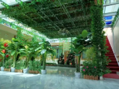 Pland Xinya Eco Business Hotel