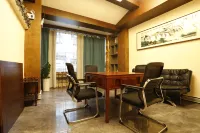 Yibaijia Nationality Hotel