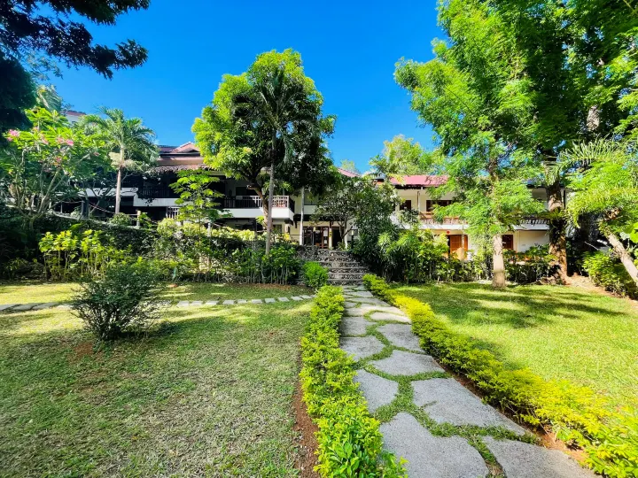 The Strand Boutique Resort