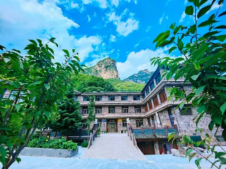 Wanxianshan VIP Park (Guoliangcun Branch) Отели рядом с достопримечательностью «Nanping Town»