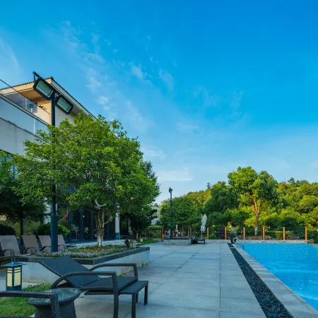 Huazhu Luxury · Yixing Xinran Bieyuan (Yunhu Scenic Area Store)
