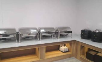 Yashang Select Apartment (Enping Quanlin Gold Town Store)