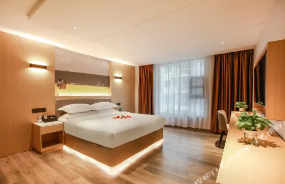 廣州久龍酒店（龍裏高鐵北站青龍路店）