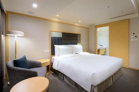 Sonnien Hotel Отели рядом с достопримечательностью «Shin Kong Mitsukoshi»