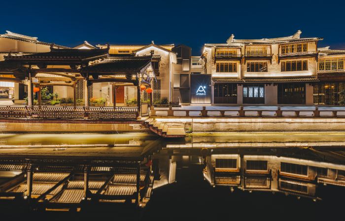 無錫南長街太湖廣場亞朵S酒店